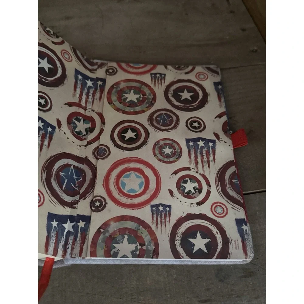 ~NEW~Marvel Captain‎ America 3D Shield Premium Notebook Journal Sketchbook